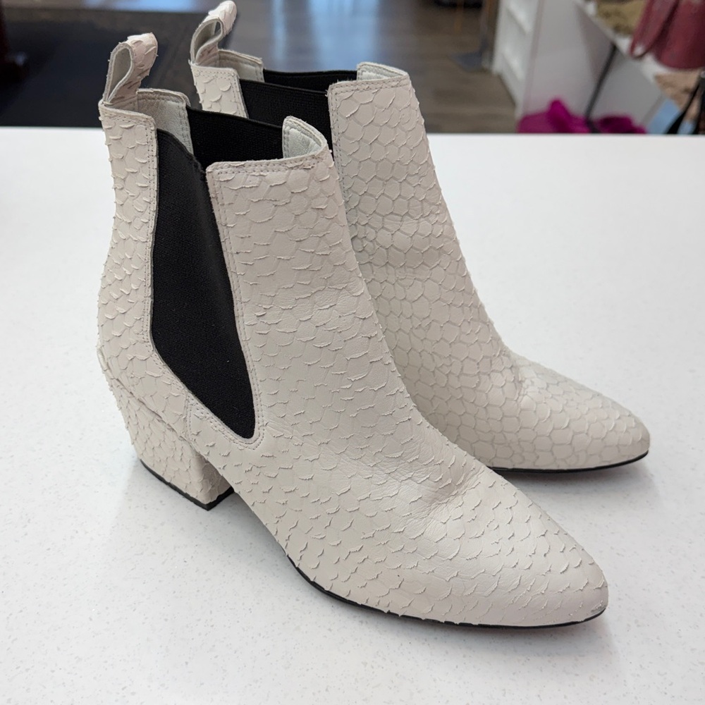 Genuine Leather Boots by Matisse